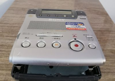 2001 Sony Portable Minidisc Recorder MZ-B100 - 501276d8 f7cd 4c16 ab1c 870e18b3e617